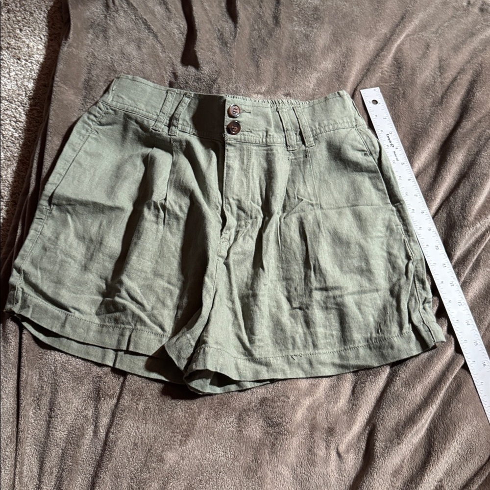 Wallflower Sage Green Shorts Linen Blend